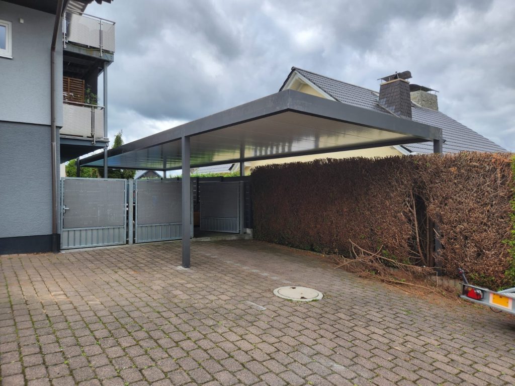 CARPORT